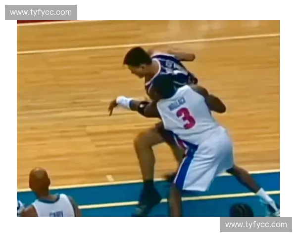 低位背打技术在篮球进攻中的应用与发展分析 低位背打技术在篮球进攻中的应用与发展分析